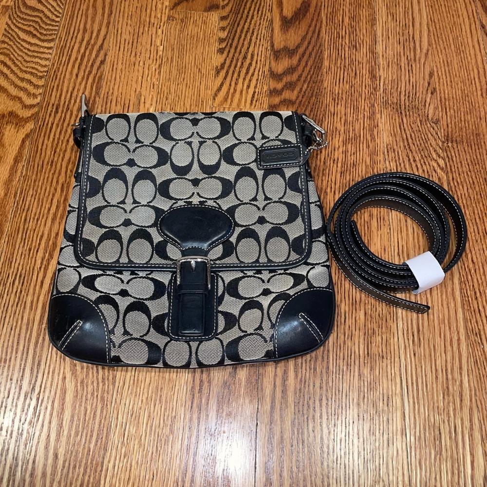 Classic Coach Crossbody Monogram Bag
